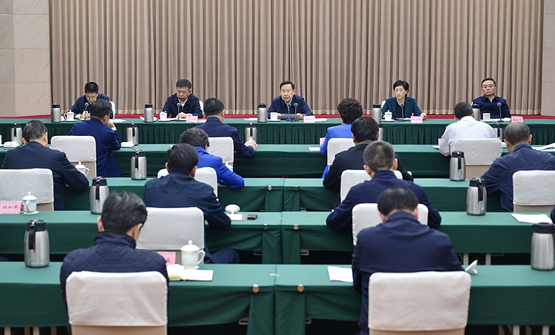 省委常委会召开（扩大）会议 专题传达学习党的二十届四中全会精神 切实把思想和行动统一到四中全会精神上来 自觉在对标对表中谋划推动四川“十五五”发展「相关图片」